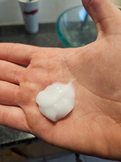 Leave-In Conditioner | Lightweight Hydration & Shine